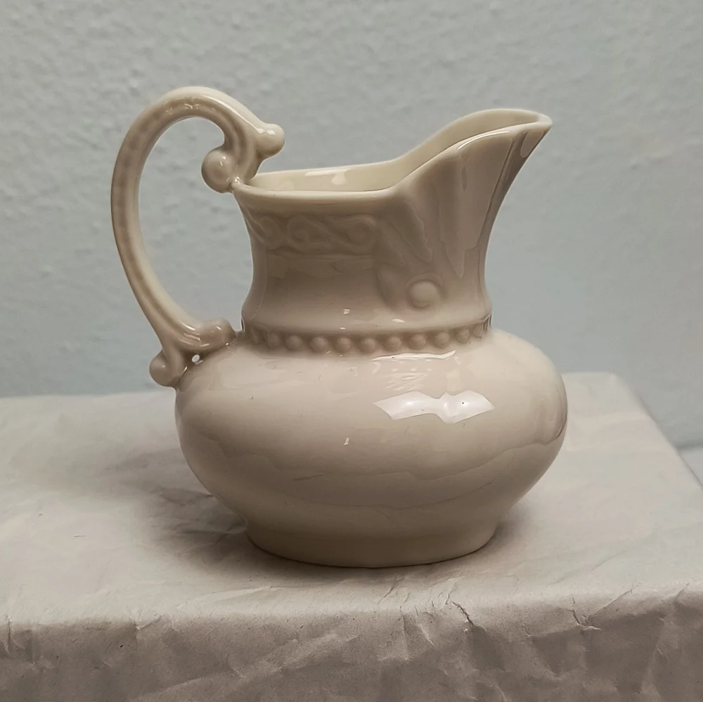 Lenox Colonial Ceramic Pitcher Creamer Syrup Off White